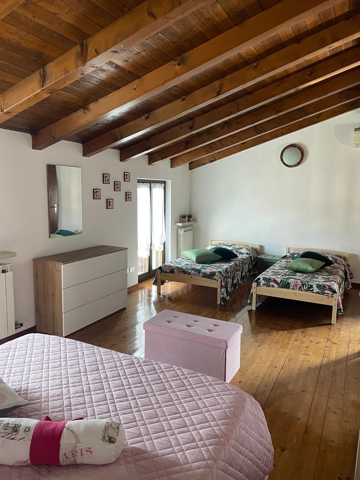Casa Giulia Villa Monzambano Bagian luar foto